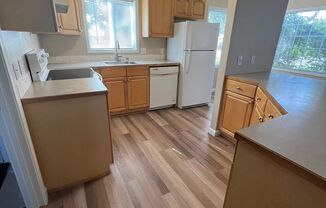 2 beds, 1 bath, $1,950