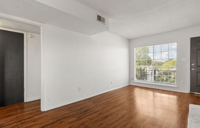 2 beds, 1.5 baths, 957 sqft, $1,497, Unit 1729E