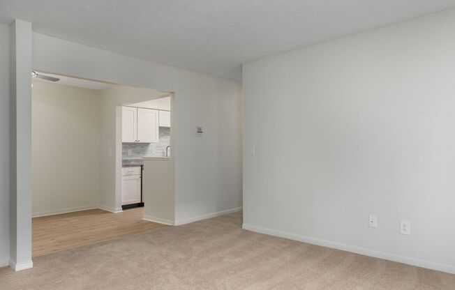 1 bed, 1 bath, 738 sqft, $1,213, Unit 6735