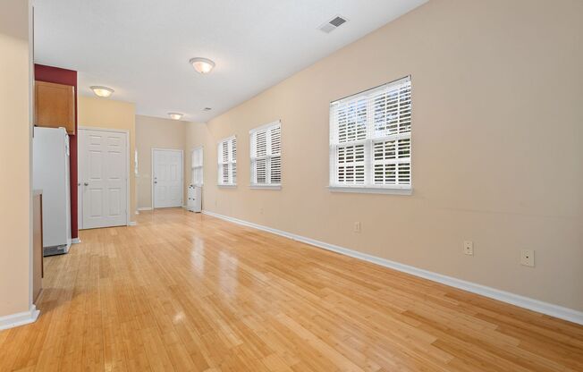 End unit Chapel Hill townhome available early December!