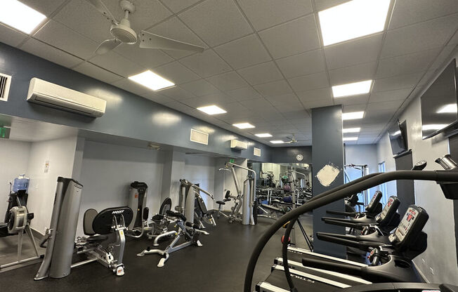 2 beds, 2 baths, 1,182 sqft, $5,750, Unit 1911