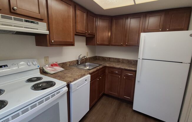 Avon Court Apartment Associates