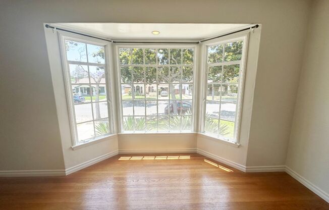 2BD/1BA DT Fullerton Vintage 1922 House w/ALL UTILITIES INCLUDED!