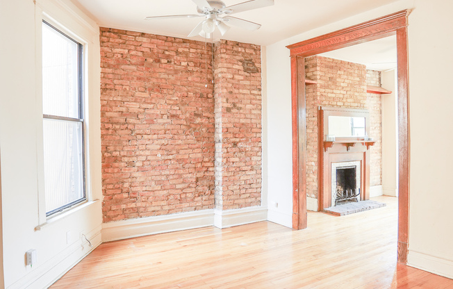 840 W Cornelia Ave 3