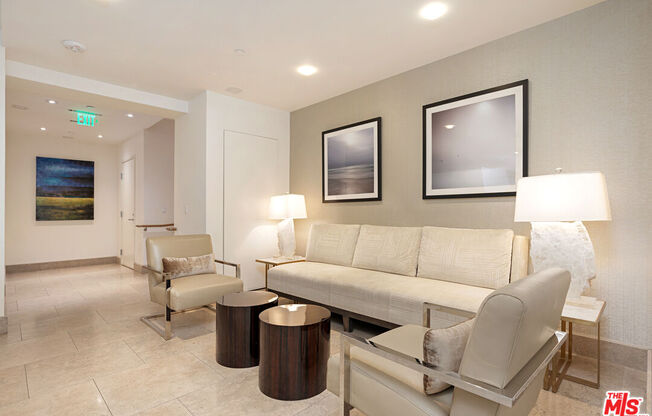 2 beds, 1 bath, 980 sqft, $3,700, Unit 539