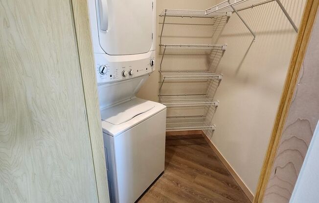 1 bed, 1 bath, 774 sqft, $1,600, Unit #315