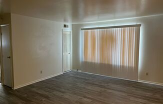 2 beds, 1 bath, $825, Unit 1855 Apt 8