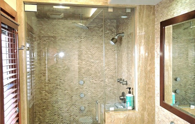 342 LOIS LN