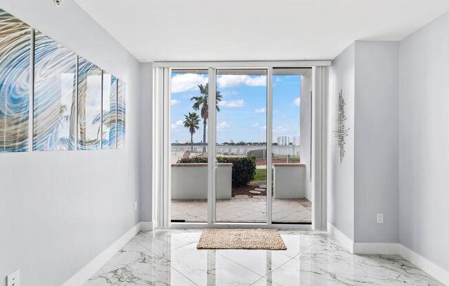 2 beds, 2 baths, $2,695, Unit #104