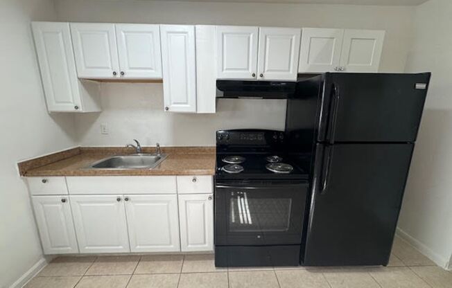 5814 Taylor St Hollywood, FL 33021