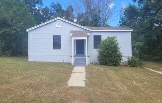 261 Chestnut Street Pensacola. MOVE IN SPECIAL!! $250 off 1st Months Rent!!!