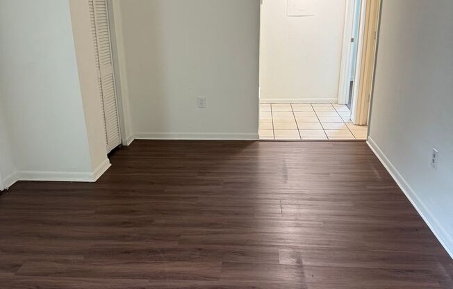 2 beds, 1.5 baths, 809 sqft, $1,345, Unit 22