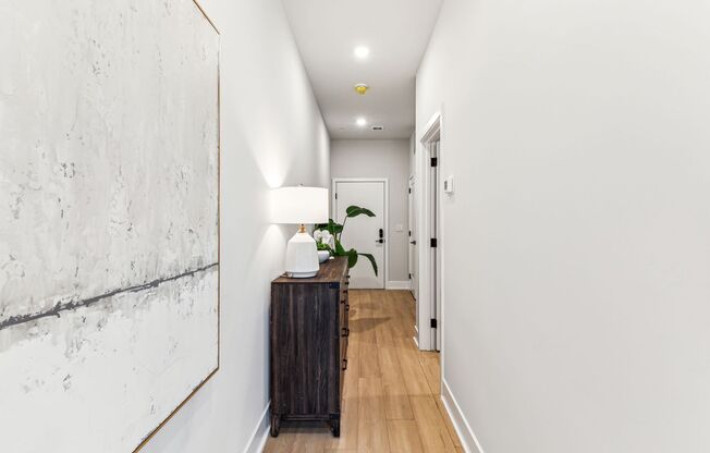 1 bed, 1 bath, 675 sqft, $1,675, Unit 202