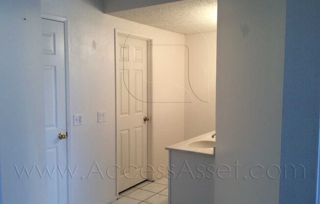 3 beds, 2 baths, $2,450