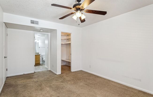 2 beds, 2 baths, $1,395, Unit #1043