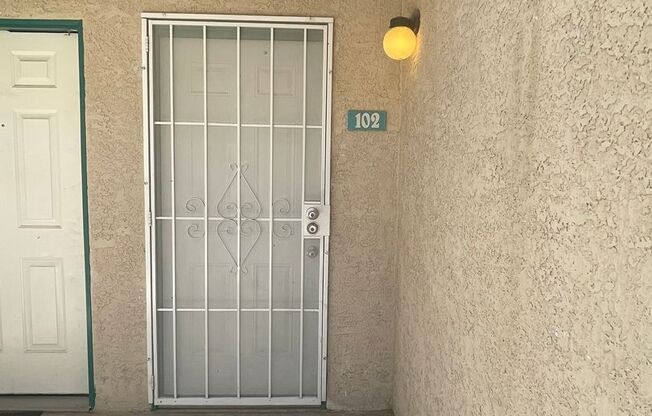 Captivating and Impeccable 3 Bedroom, 2 Bathroom in gated community