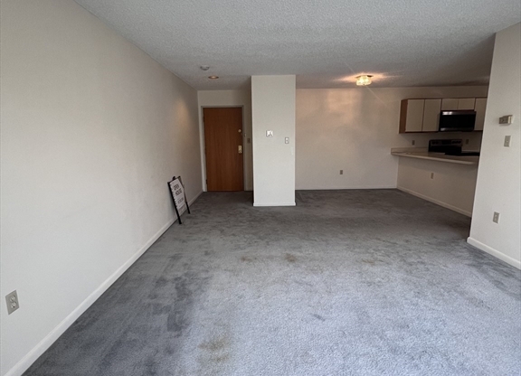 2 beds, 2 baths, 1,121 sqft, $3,400, Unit 301