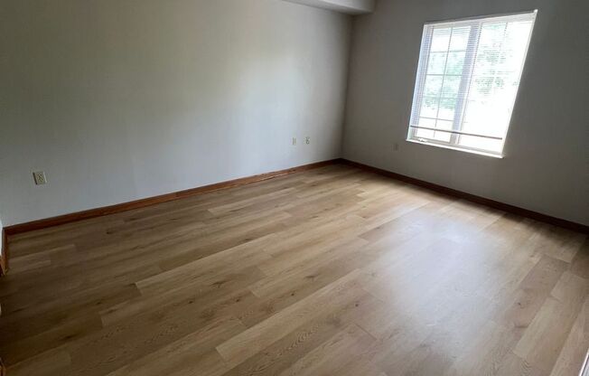 2 beds, 2 baths, 1,227 sqft, $1,775, Unit 5017
