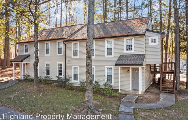 370 W Oak Ave