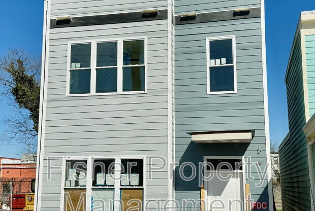 2920 P ST