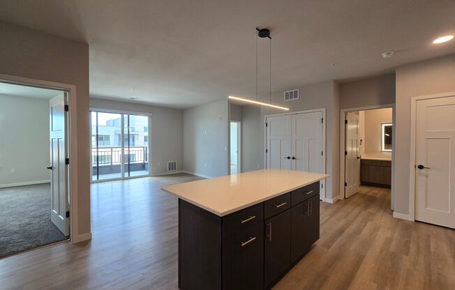 2 beds, 2 baths, 1,140 sqft, $2,110, Unit 8421-238