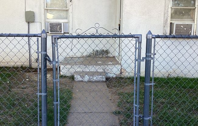 1 bed, 1 bath, $600
