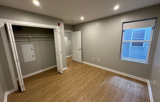 2 beds, 2 baths, 900 sqft, $2,050, Unit 3D