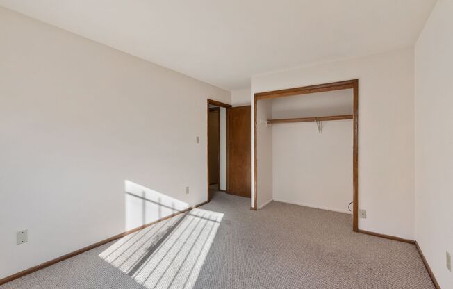 1 bed, 1 bath, $995, Unit 202