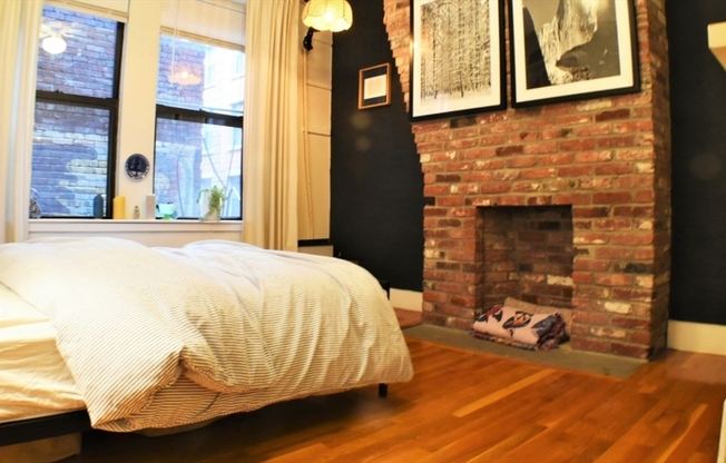 3 beds, 1 bath, $4,675, Unit 1