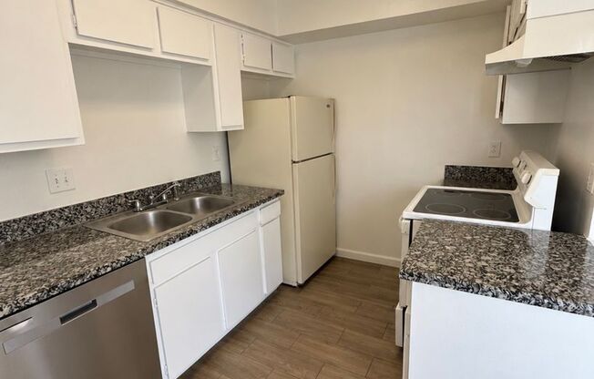 2 beds, 1.5 baths, $1,150, Unit # 506