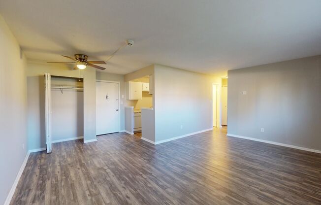 2 beds, 1 bath, 850 sqft, $925, Unit Unit 3