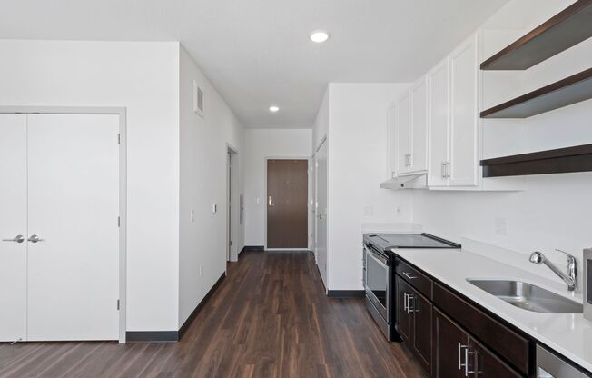 Studio, 1 bath, 434 sqft, $1,025, Unit 406