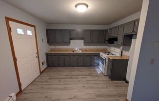 2 beds, 1.5 baths, 1,500 sqft, $2,000, Unit Townhouse - 998-16