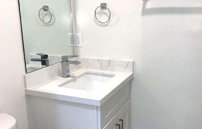 Studio, 1 bath, 220 sqft, $2,175, Unit D9