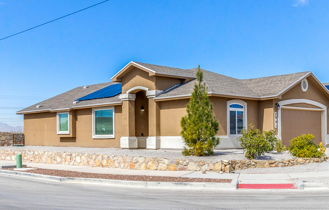 Charming 4 Bedroom Corner Lot Home For Rent