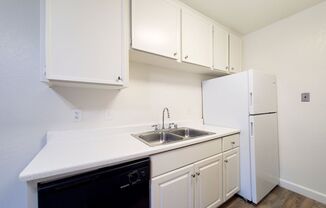 2 beds, 1.5 baths, 850 sqft, $2,195, Unit 0034