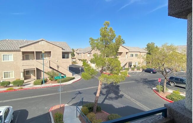 2 beds, 2 baths, $1,600, Unit # 207