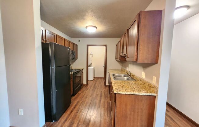 2 beds, 1 bath, 1,120 sqft, $1,150, Unit 204