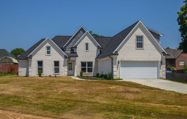 NEW CONSTRUCTION 2021 in Atoka - 4 bed, 2 bath.