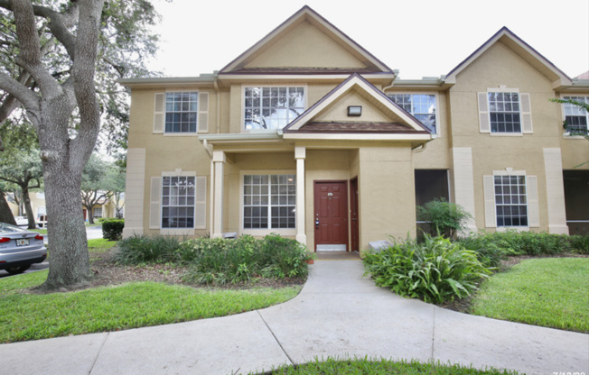 Perfect 2/2 Split Floorplan Condo with Washer/Dryer in Lovely Crescent Place at Lake Lotus Condominiums - Altamonte Springs!