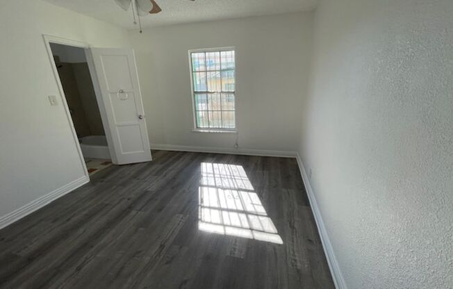 1 bed, 1 bath, $1,650, Unit 3480