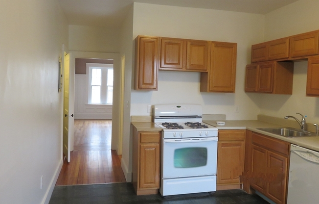 39 STRATHMORE RD