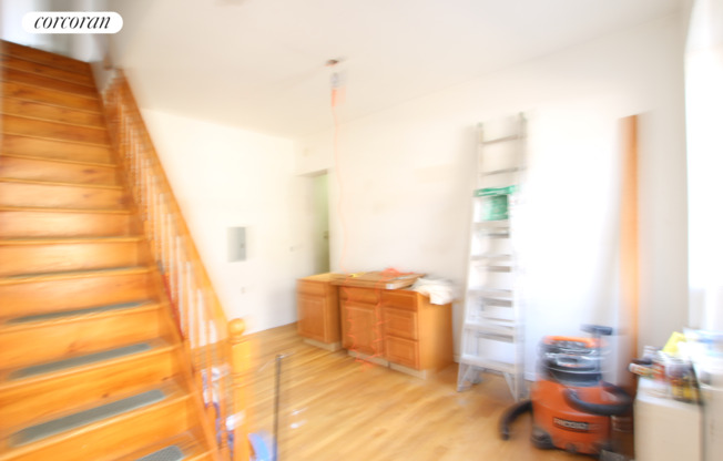202 W 81 ST