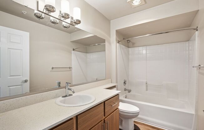 1 bed, 1 bath, 680 sqft, $1,975, Unit 310