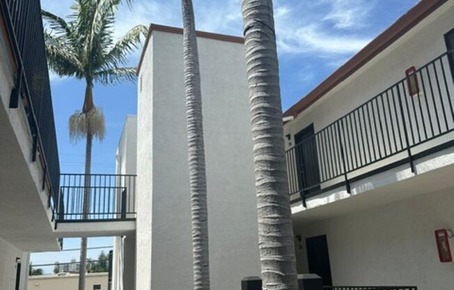 Hillcrest Palms Apartments