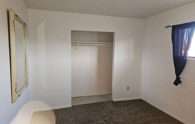 1 bed, 1 bath, 500 sqft, $825, Unit 211 Palm Avenue #2