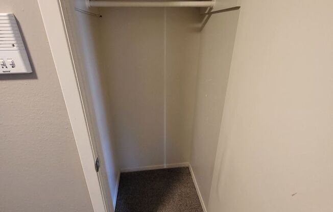 1 bed, 1 bath, 850 sqft, $999, Unit 9-917