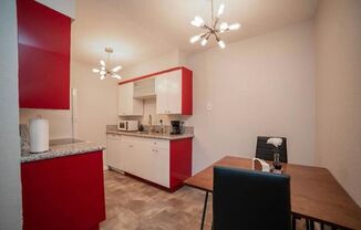 2 beds, 1 bath, $1,299, Unit 20