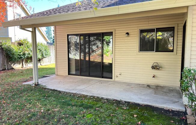 3 beds, 2 baths, $2,750