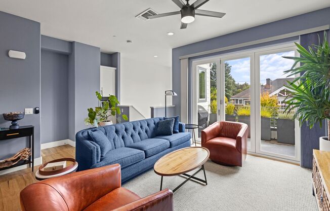 Modern, Stylish Furnished Townhome in Downtown Napa